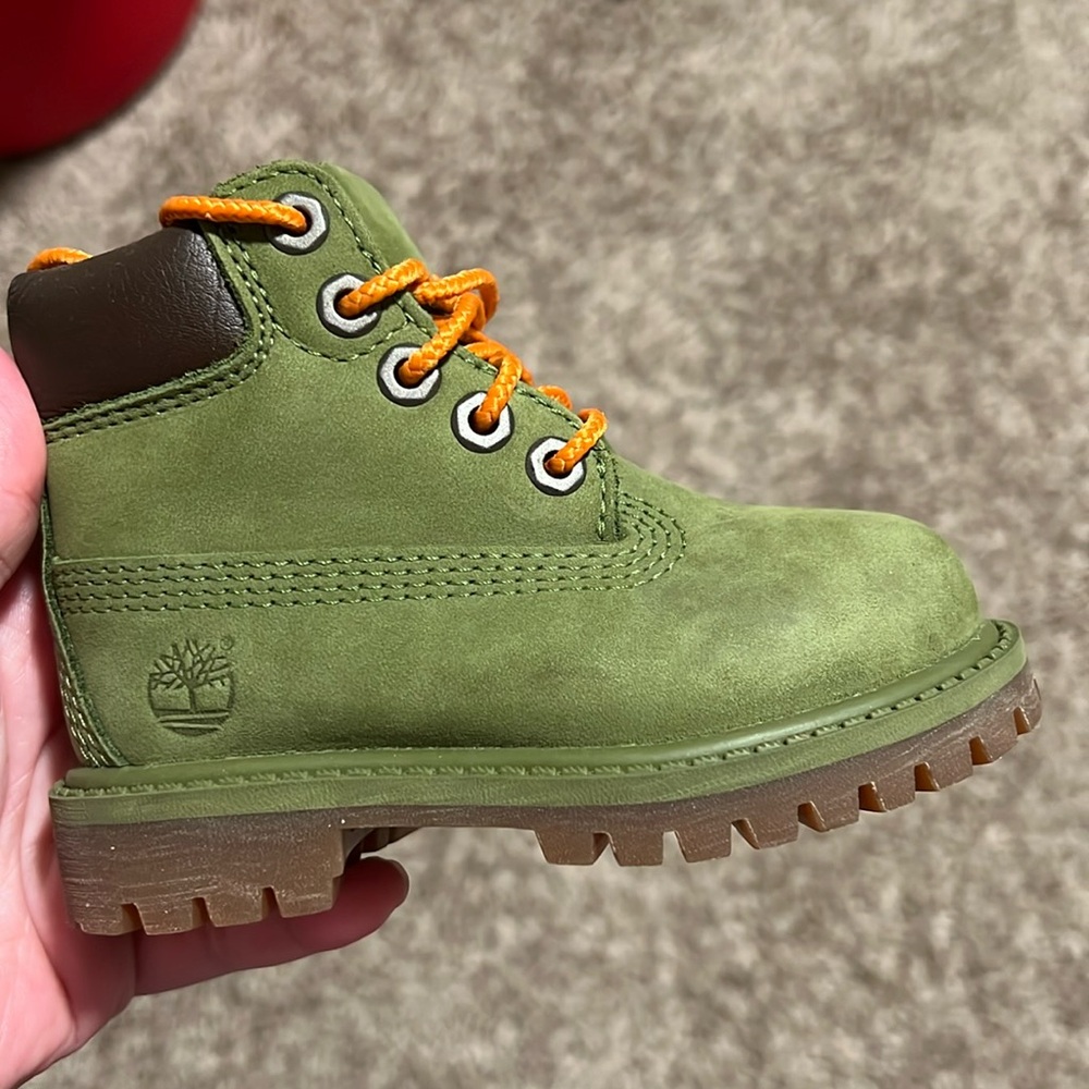 Timberland boots toddler size 5, green